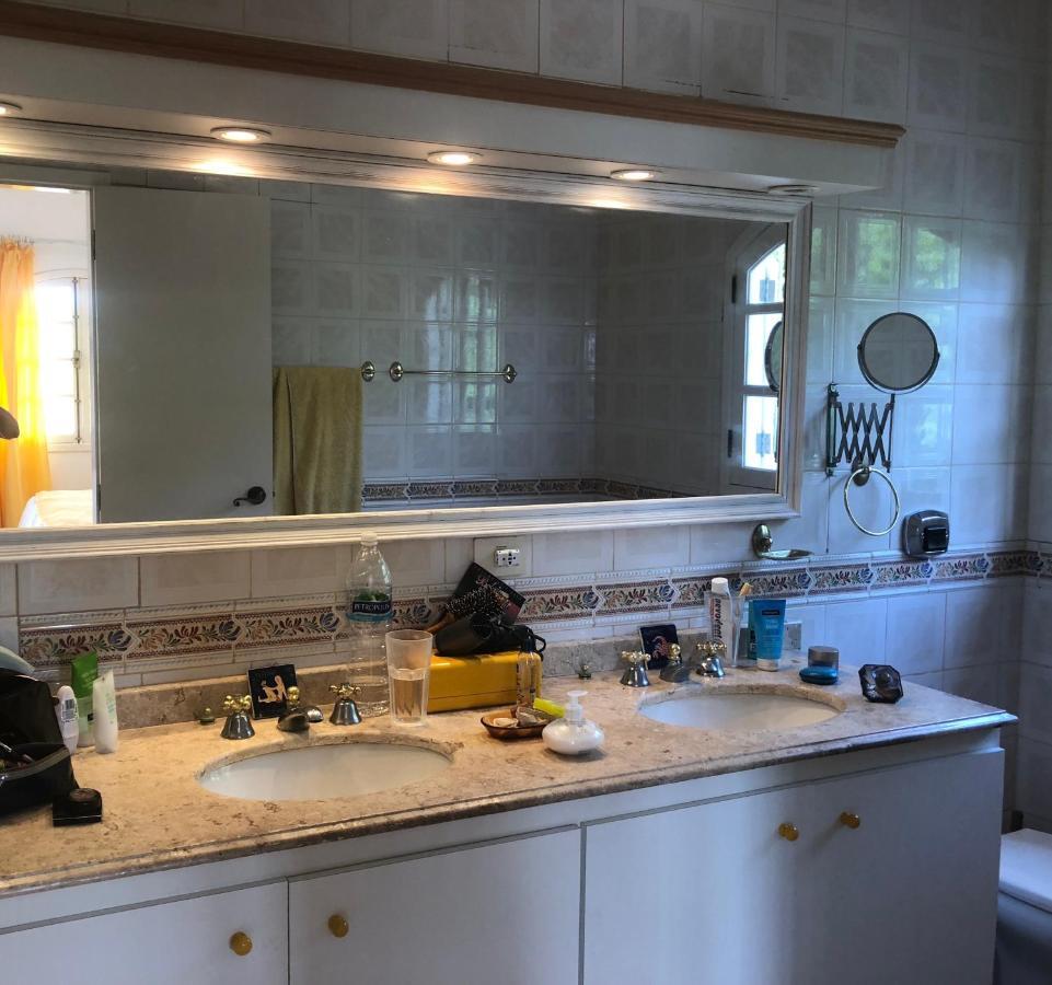 Villa Saint Tropez 카보프리우 외부 사진