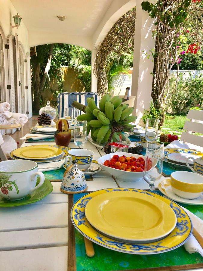 Villa Saint Tropez 카보프리우 외부 사진